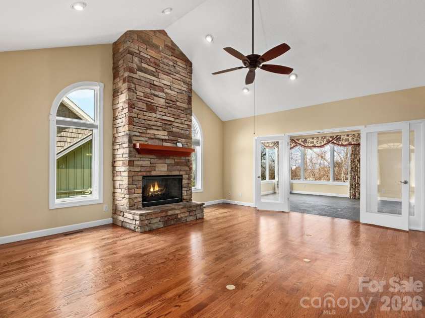 54 Deep Valley Lane, Hendersonville, NC 28791.  MLS# CAR4398094, YatesRealty ID 12976. 