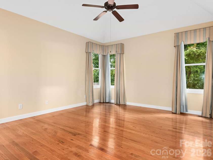 54 Deep Valley Lane, Hendersonville, NC 28791.  MLS# CAR4398094, YatesRealty ID 12976. 