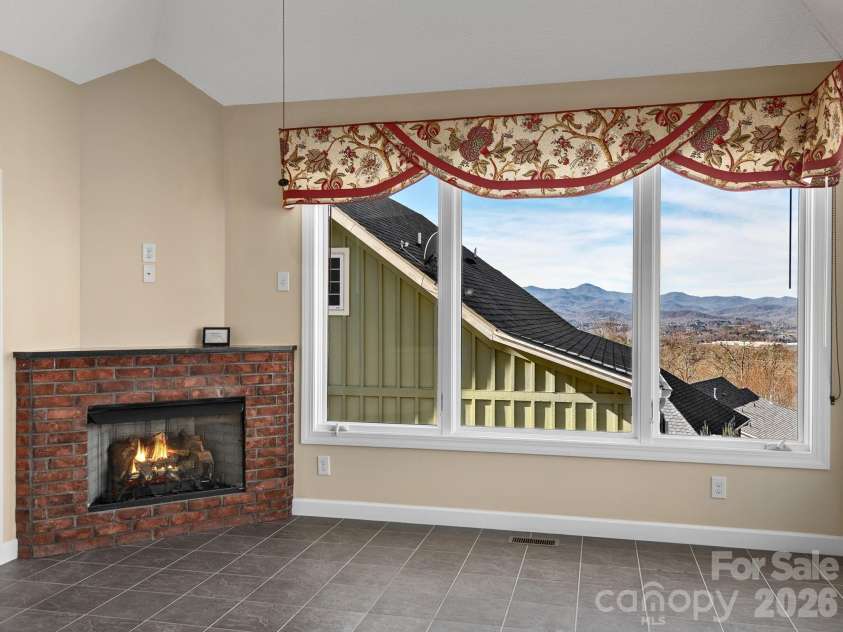 54 Deep Valley Lane, Hendersonville, NC 28791.  MLS# CAR4398094, YatesRealty ID 12976. 