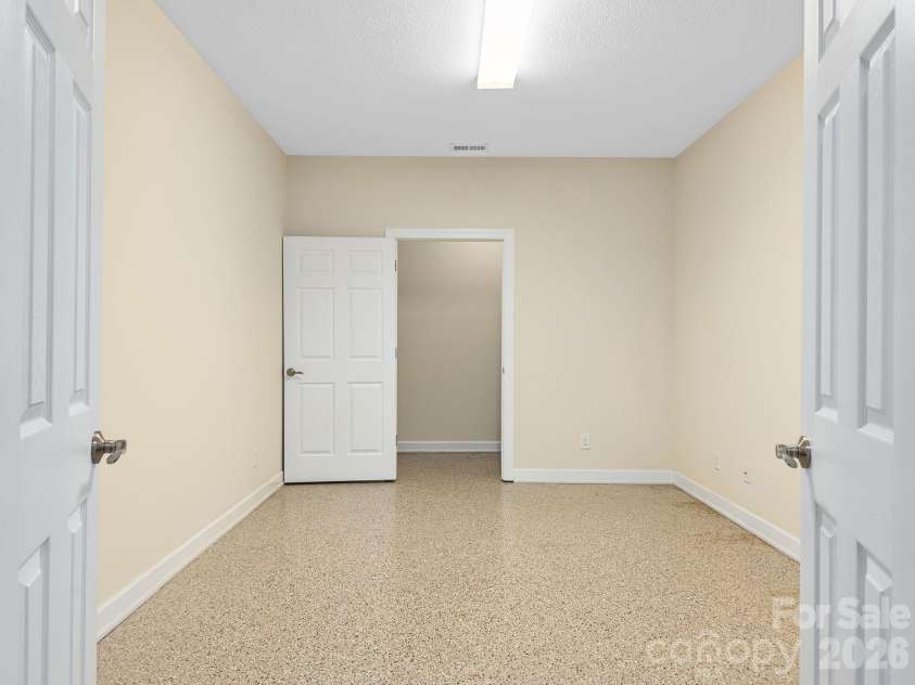 54 Deep Valley Lane, Hendersonville, NC 28791.  MLS# CAR4398094, YatesRealty ID 12976. 