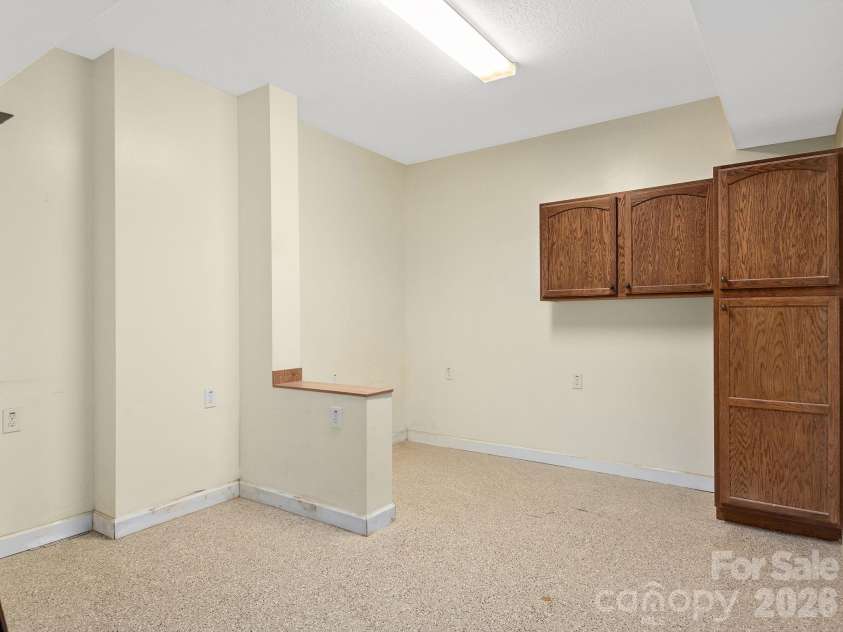 54 Deep Valley Lane, Hendersonville, NC 28791.  MLS# CAR4398094, YatesRealty ID 12976. 