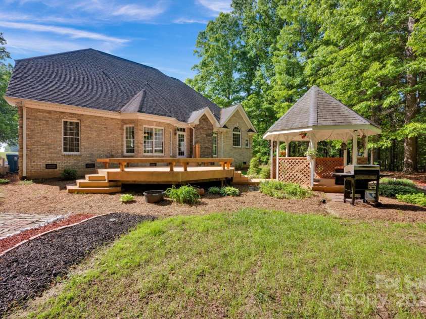 3610 Providence Mill Road, Maiden, NC 28650.  MLS# CAR4333080, YatesRealty ID 12978. 