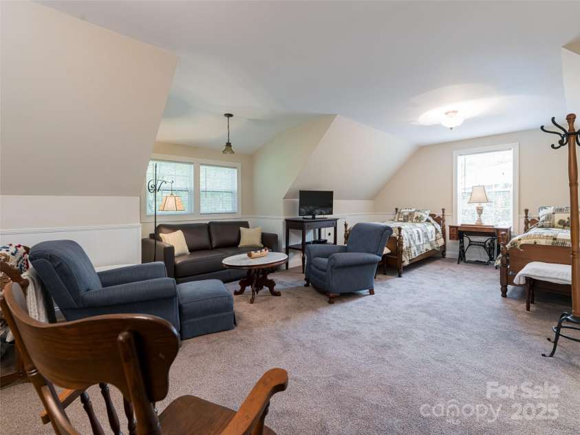 91 Carter Cove Road, Asheville, NC 28804.  MLS# CAR4305572, YatesRealty ID 12978. 