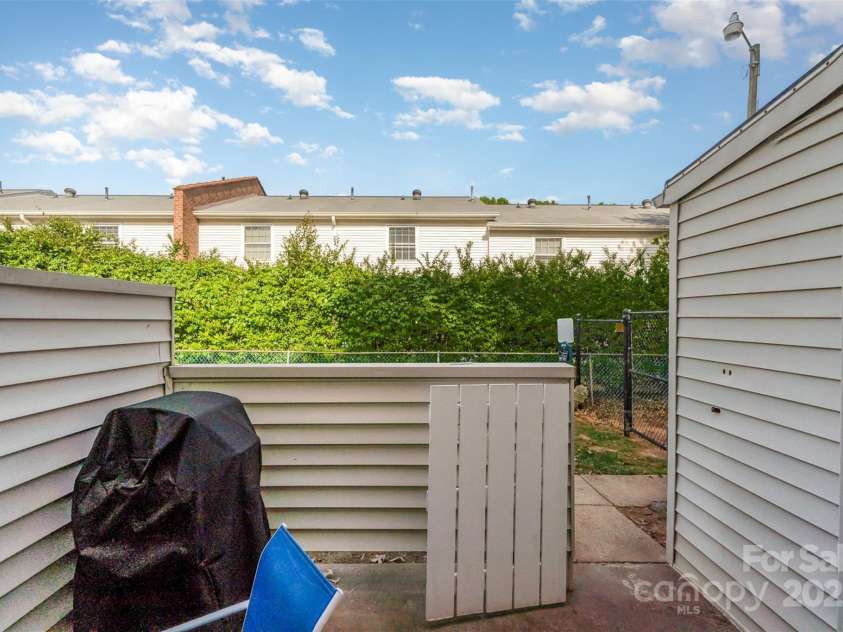 3726 Park Road, Charlotte, NC 28209.  MLS# CAR4248906, YatesRealty ID 12979. 