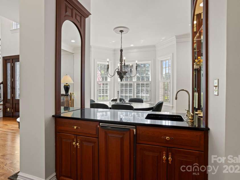 117 Founders Drive, Flat Rock, NC 28731.  MLS# CAR4276732, YatesRealty ID 1298. 