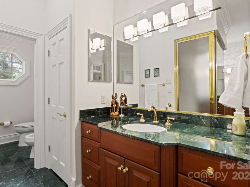 117 Founders Drive, Flat Rock, NC 28731.  MLS# CAR4276732, YatesRealty ID 1298. 