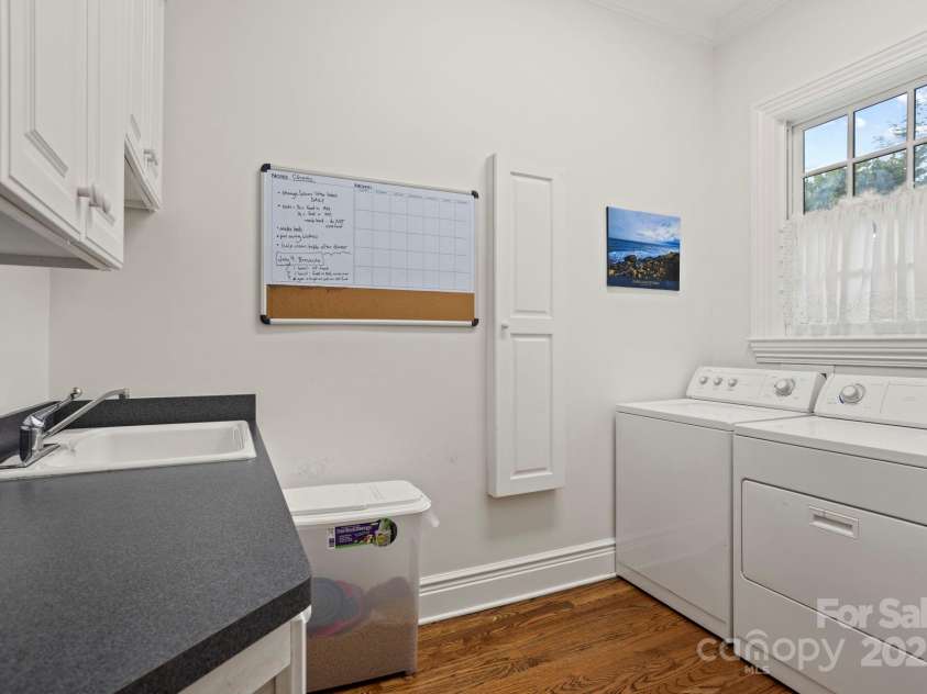 117 Founders Drive, Flat Rock, NC 28731.  MLS# CAR4276732, YatesRealty ID 1298. 