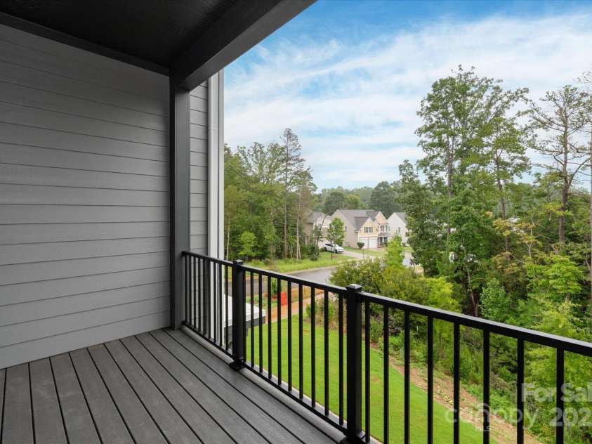 412 Nathaniel Way, Charlotte, NC 28213.  MLS# CAR4252865, YatesRealty ID 1298. Covered Terrace