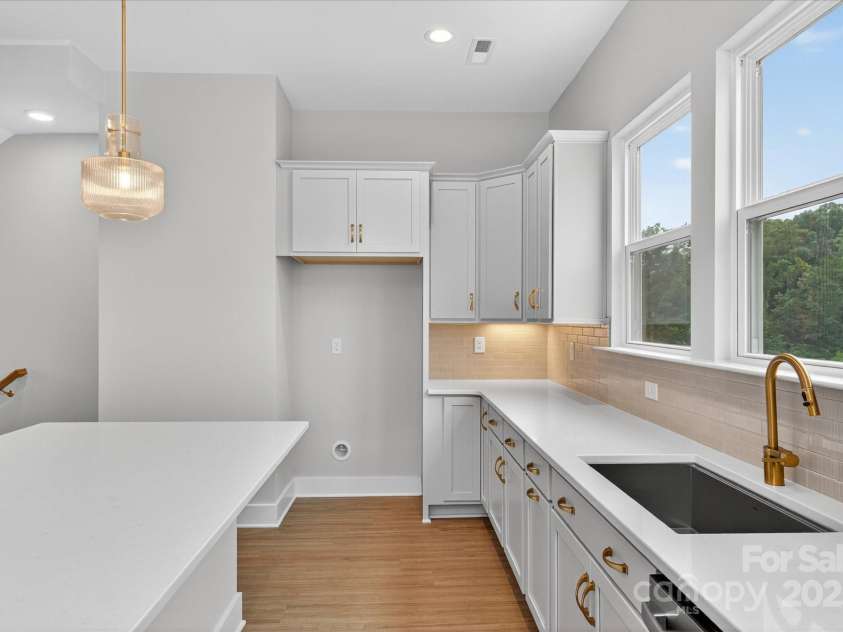 412 Nathaniel Way, Charlotte, NC 28213.  MLS# CAR4252865, YatesRealty ID 1298. Kitchen