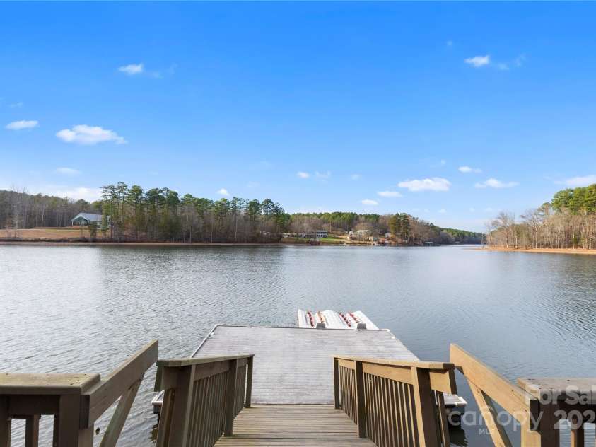 621 Crystal Bay Drive, Denton, NC 27239.  MLS# CAR4329228, YatesRealty ID 1298. 