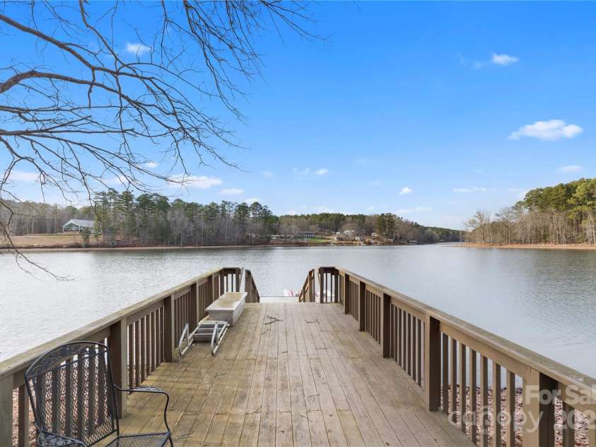 621 Crystal Bay Drive, Denton, NC 27239.  MLS# CAR4329228, YatesRealty ID 1298. 