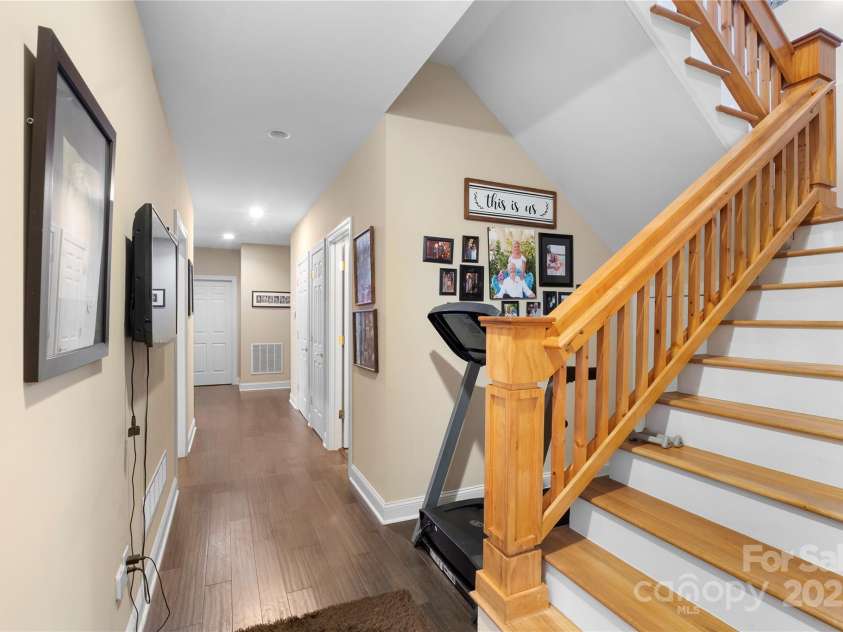 621 Crystal Bay Drive, Denton, NC 27239.  MLS# CAR4329228, YatesRealty ID 1298. 