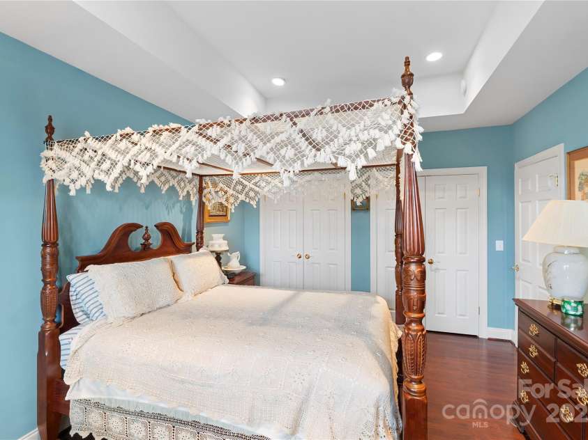 621 Crystal Bay Drive, Denton, NC 27239.  MLS# CAR4329228, YatesRealty ID 1298. 