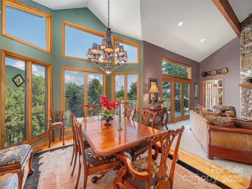 89 Patten Park Drive, Waynesville, NC 28785.  MLS# CAR4307943, YatesRealty ID 12980. 