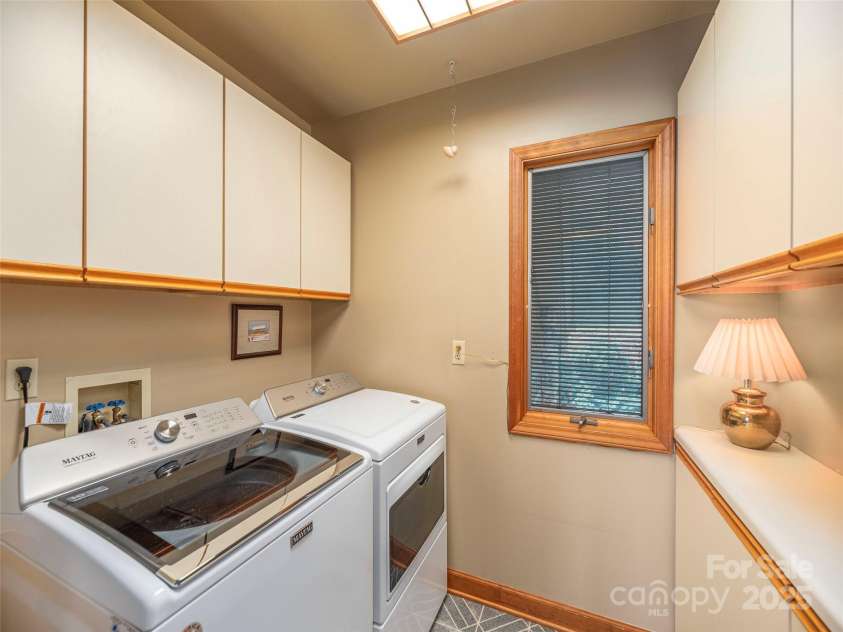 89 Patten Park Drive, Waynesville, NC 28785.  MLS# CAR4307943, YatesRealty ID 12980. 
