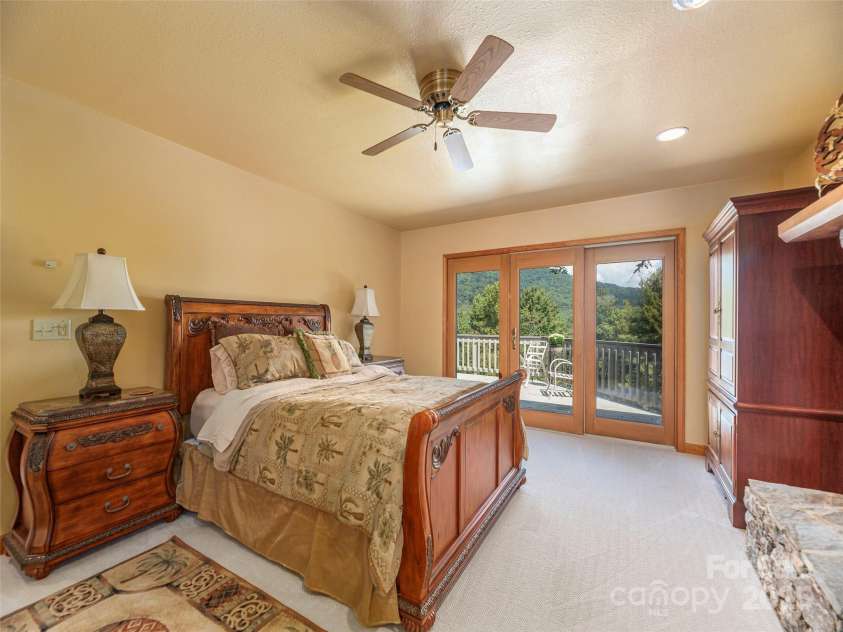 89 Patten Park Drive, Waynesville, NC 28785.  MLS# CAR4307943, YatesRealty ID 12980. 