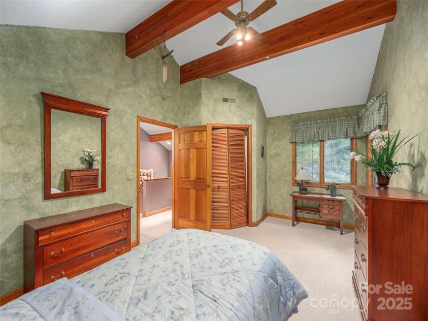 89 Patten Park Drive, Waynesville, NC 28785.  MLS# CAR4307943, YatesRealty ID 12980. 