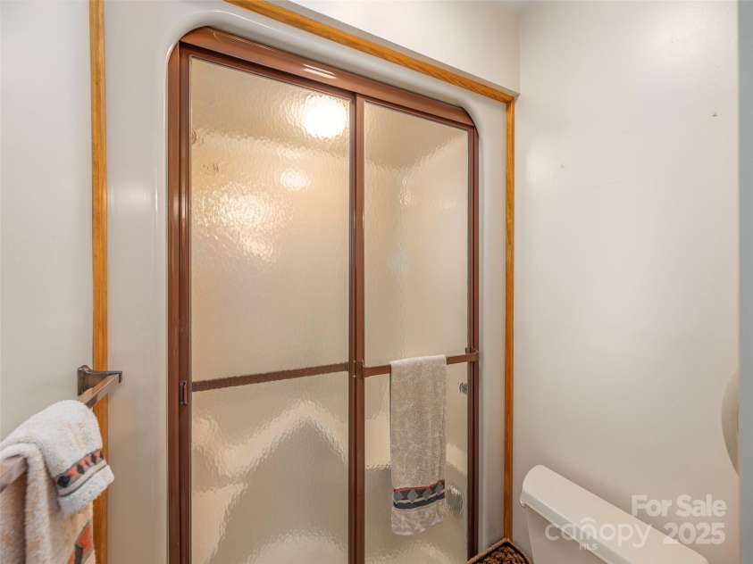 89 Patten Park Drive, Waynesville, NC 28785.  MLS# CAR4307943, YatesRealty ID 12980. 