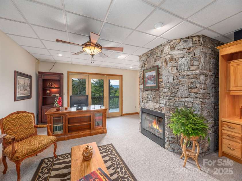 89 Patten Park Drive, Waynesville, NC 28785.  MLS# CAR4307943, YatesRealty ID 12980. 