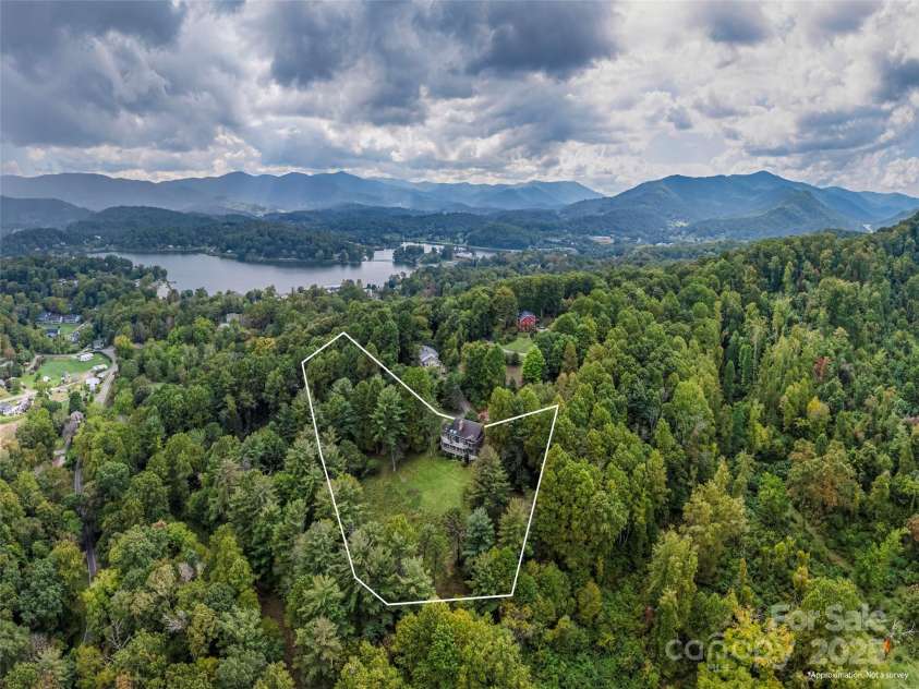 89 Patten Park Drive, Waynesville, NC 28785.  MLS# CAR4307943, YatesRealty ID 12980. 