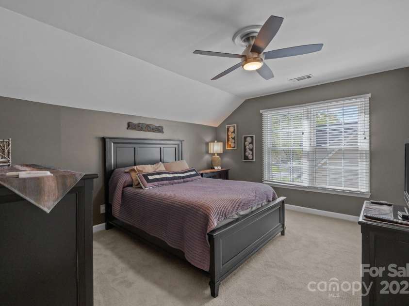 2439 Heathershire Lane, Matthews, NC 28105.  MLS# CAR4241970, YatesRealty ID 12981. 
