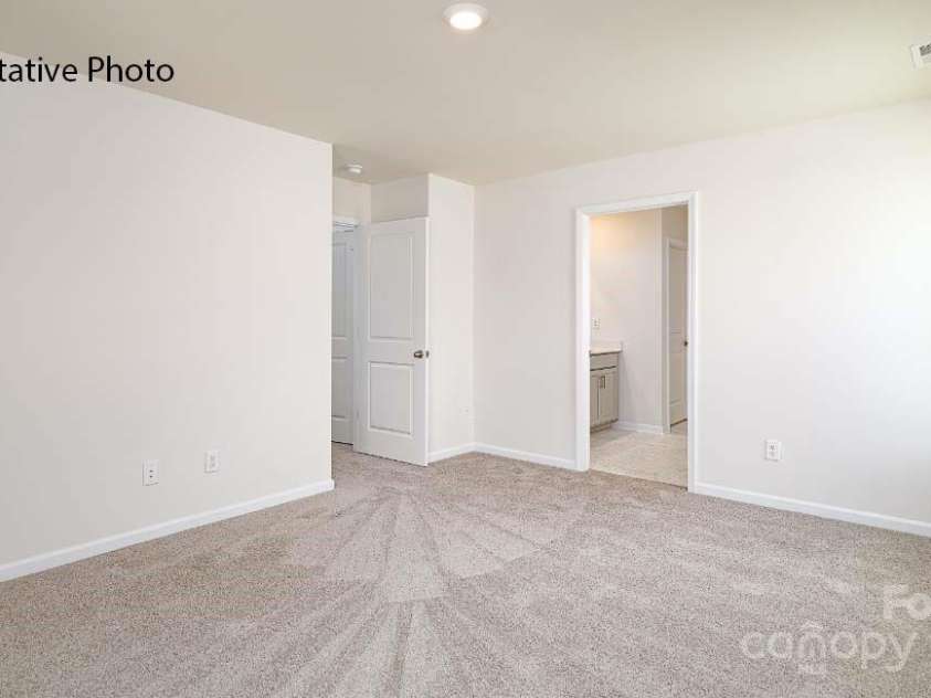 2054 10th Street, Hickory, NC 28602.  MLS# CAR4322754, YatesRealty ID 12982. 