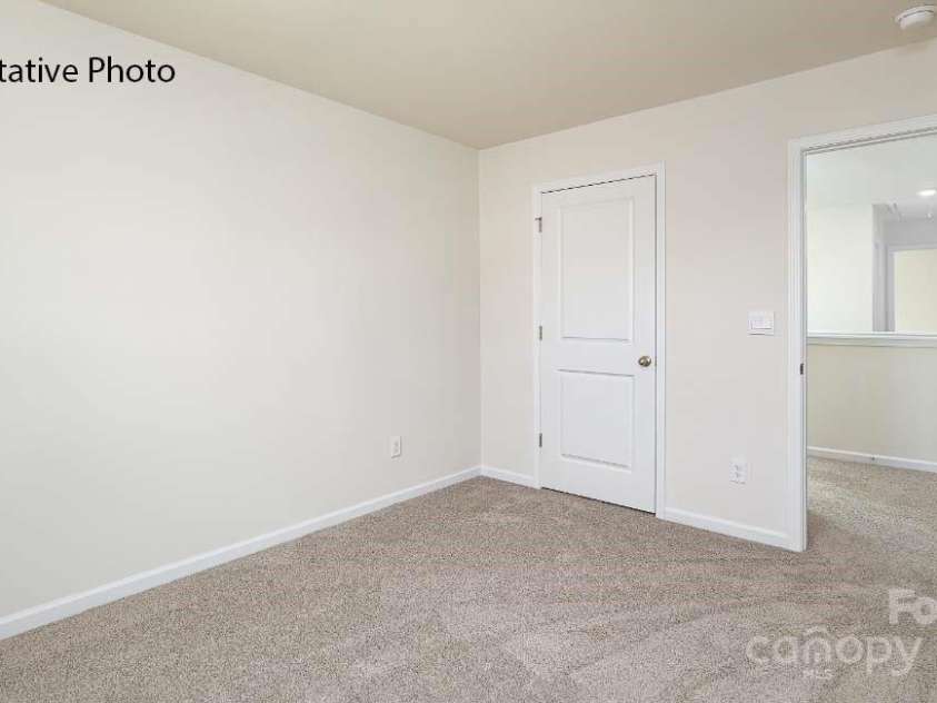 2054 10th Street, Hickory, NC 28602.  MLS# CAR4322754, YatesRealty ID 12982. 