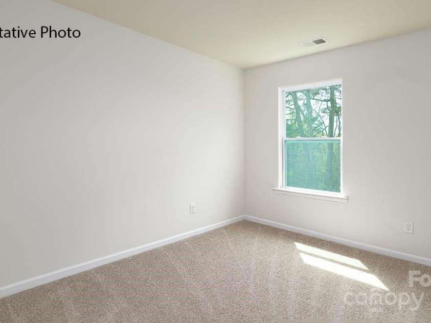2054 10th Street, Hickory, NC 28602.  MLS# CAR4322754, YatesRealty ID 12982. 