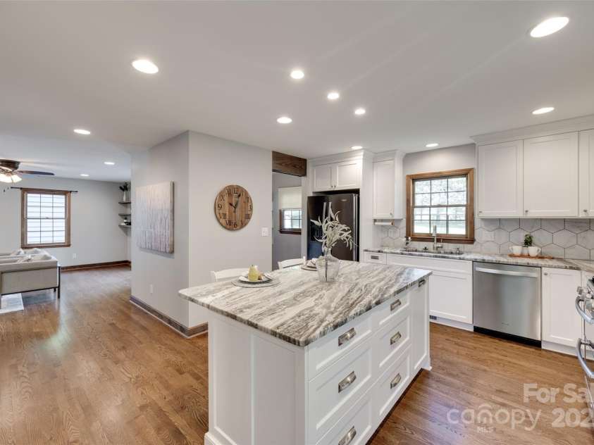 6688 Pine Forest Drive, York, SC 29745.  MLS# CAR4232954, YatesRealty ID 12982. 