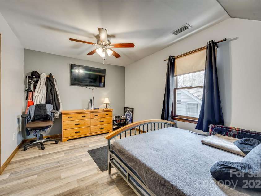 6688 Pine Forest Drive, York, SC 29745.  MLS# CAR4232954, YatesRealty ID 12982. 