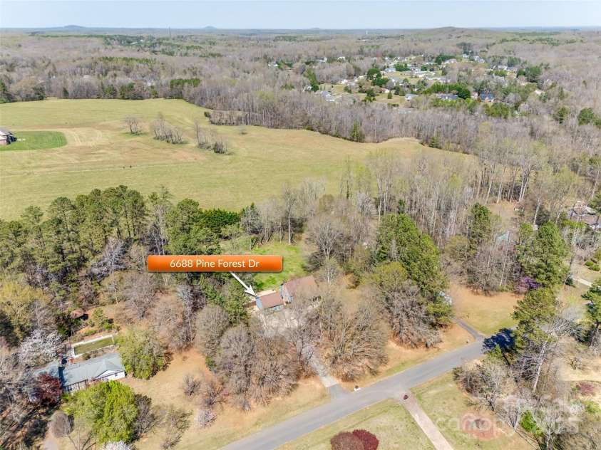 6688 Pine Forest Drive, York, SC 29745.  MLS# CAR4232954, YatesRealty ID 12982. 