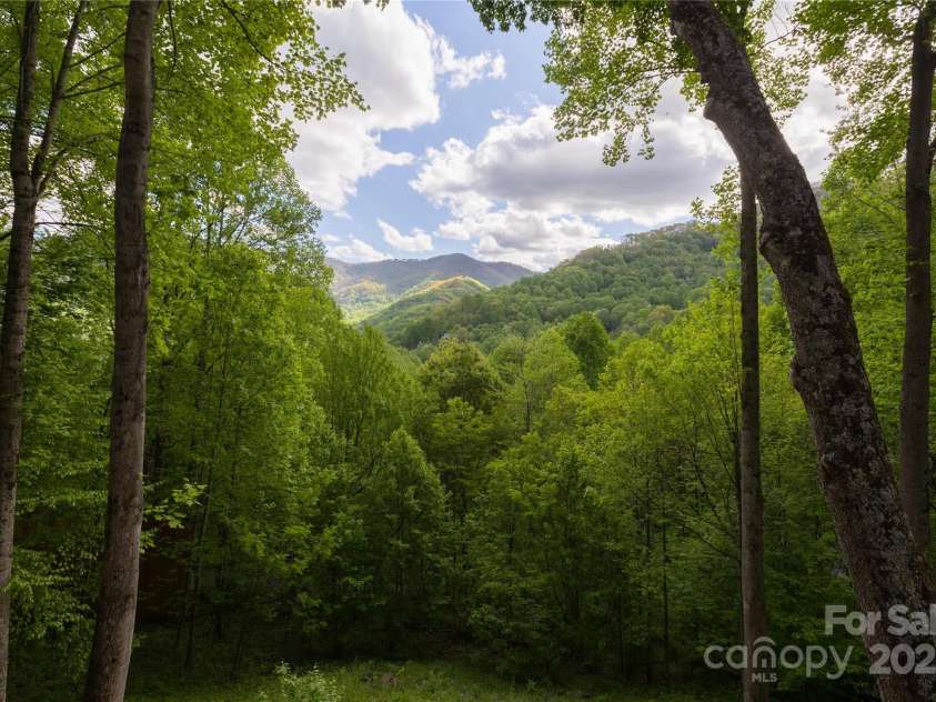 277 Mayali Trail, Waynesville, NC 28785.  MLS# CAR4256783, YatesRealty ID 12983. 