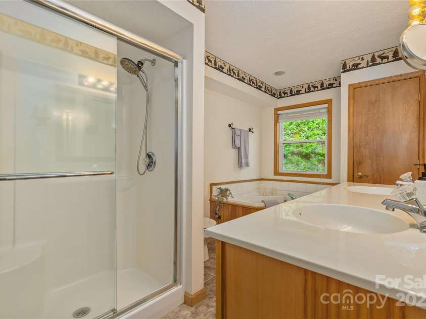 277 Mayali Trail, Waynesville, NC 28785.  MLS# CAR4256783, YatesRealty ID 12983. 