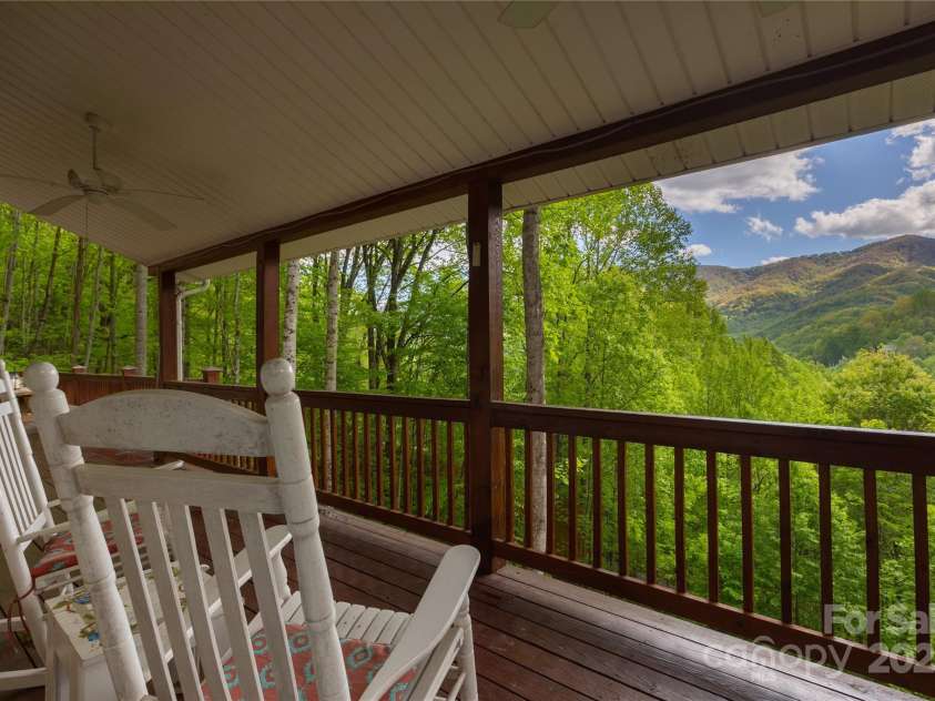 277 Mayali Trail, Waynesville, NC 28785.  MLS# CAR4256783, YatesRealty ID 12983. 