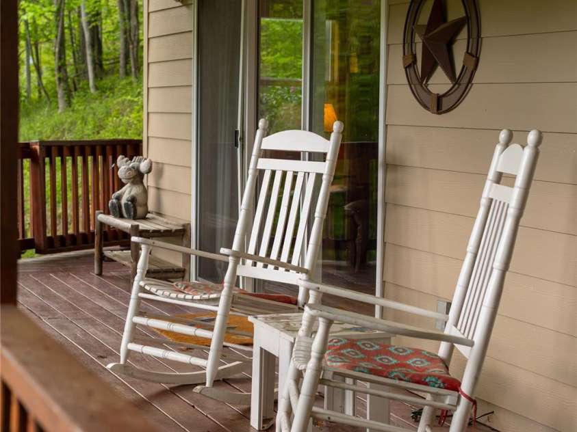 277 Mayali Trail, Waynesville, NC 28785.  MLS# CAR4256783, YatesRealty ID 12983. 