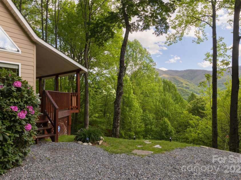 277 Mayali Trail, Waynesville, NC 28785.  MLS# CAR4256783, YatesRealty ID 12983. 