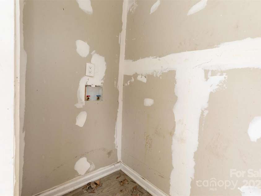 1532 Downs Avenue, Charlotte, NC 28205.  MLS# CAR4249306, YatesRealty ID 12985. 