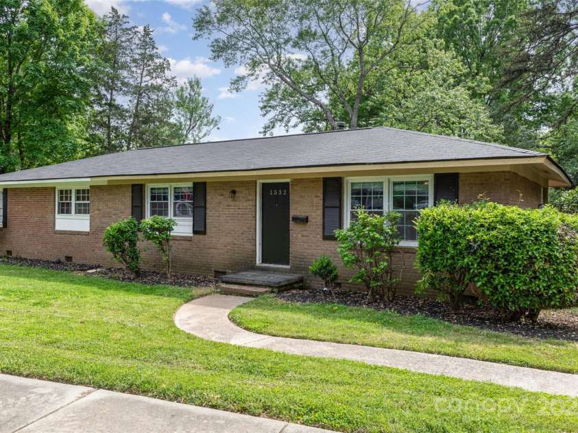 1532 Downs Avenue, Charlotte, NC 28205.  MLS# CAR4249306, YatesRealty ID 12985. 