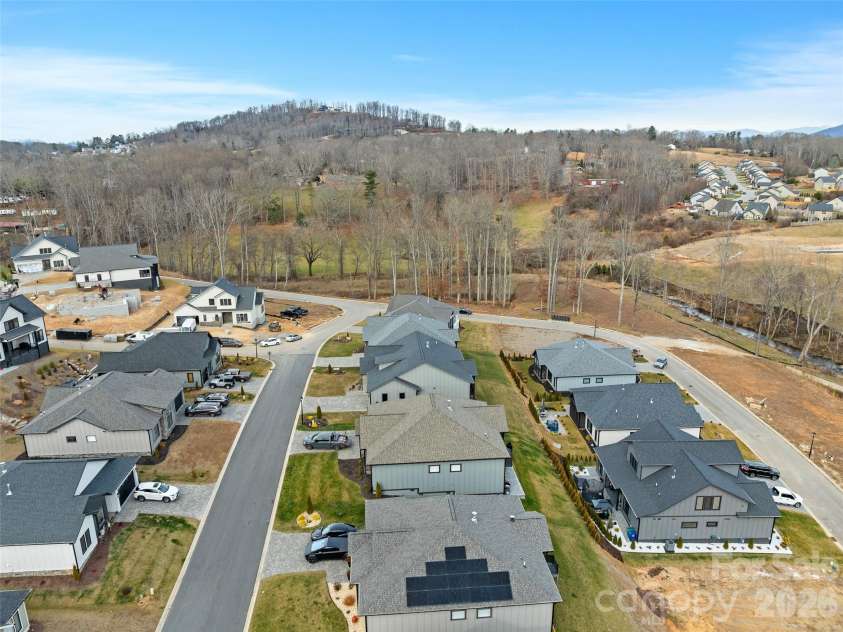 304 Avery Trail Drive, Arden, NC 28704.  MLS# CAR4336912, YatesRealty ID 12985. 