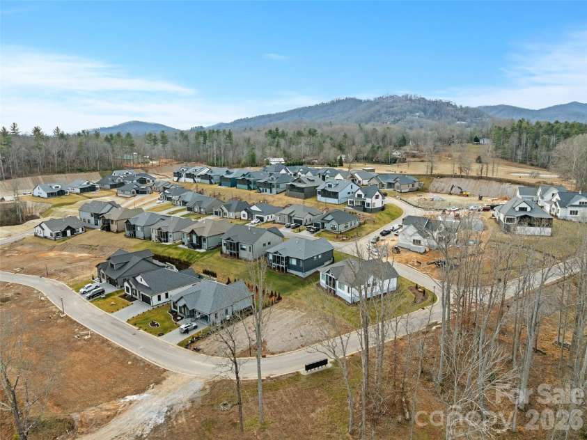 304 Avery Trail Drive, Arden, NC 28704.  MLS# CAR4336912, YatesRealty ID 12985. 