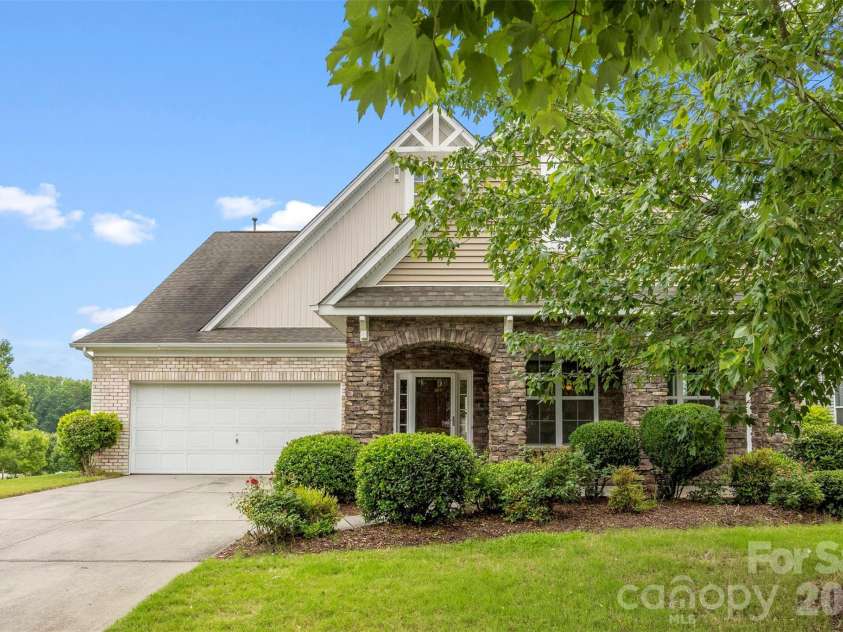 10974 Aspen Ridge Lane, Concord, NC 28027.  MLS# CAR4388154, YatesRealty ID 12986. 