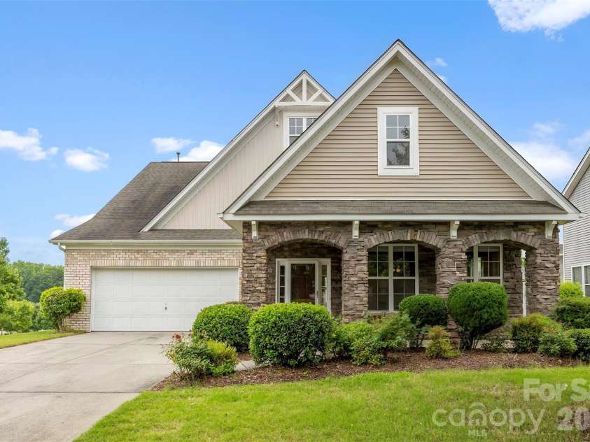 10974 Aspen Ridge Lane, Concord, NC 28027.  MLS# CAR4388154, YatesRealty ID 12986. 