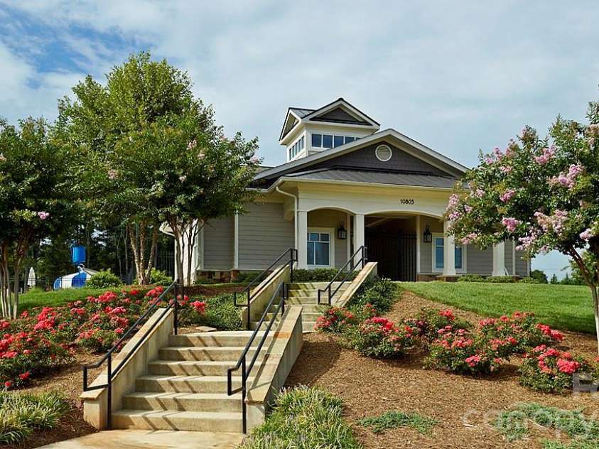 10974 Aspen Ridge Lane, Concord, NC 28027.  MLS# CAR4388154, YatesRealty ID 12986. 