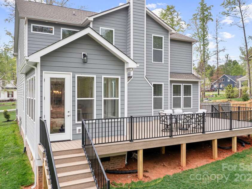 137 Brawley Woods Lane, Mooresville, NC 28115.  MLS# CAR4246741, YatesRealty ID 12988. 