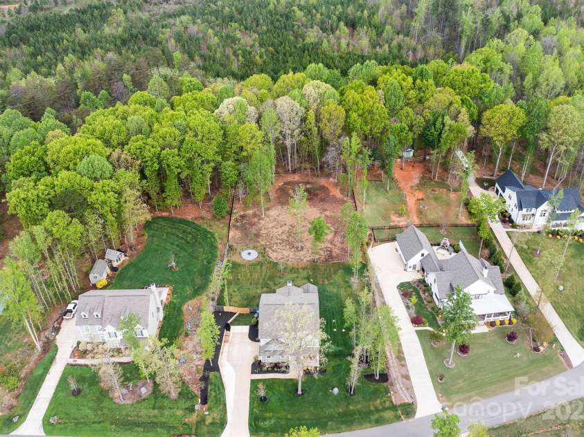 137 Brawley Woods Lane, Mooresville, NC 28115.  MLS# CAR4246741, YatesRealty ID 12988. 