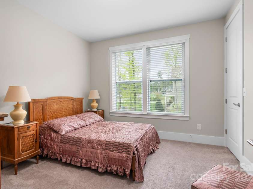 137 Brawley Woods Lane, Mooresville, NC 28115.  MLS# CAR4246741, YatesRealty ID 12988. Bed 4
