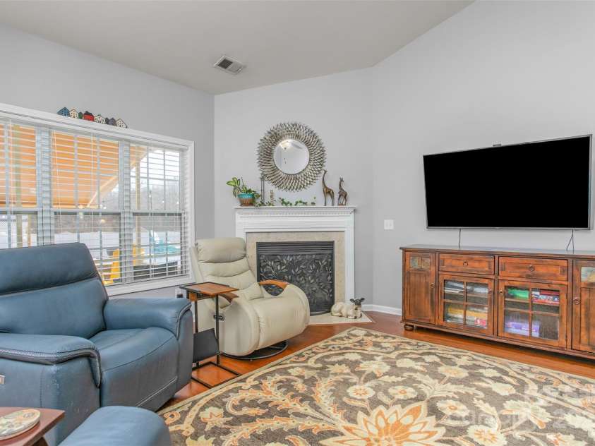 116 Parkview Court, Archdale, NC 27263.  MLS# CAR4217686, YatesRealty ID 1299. 