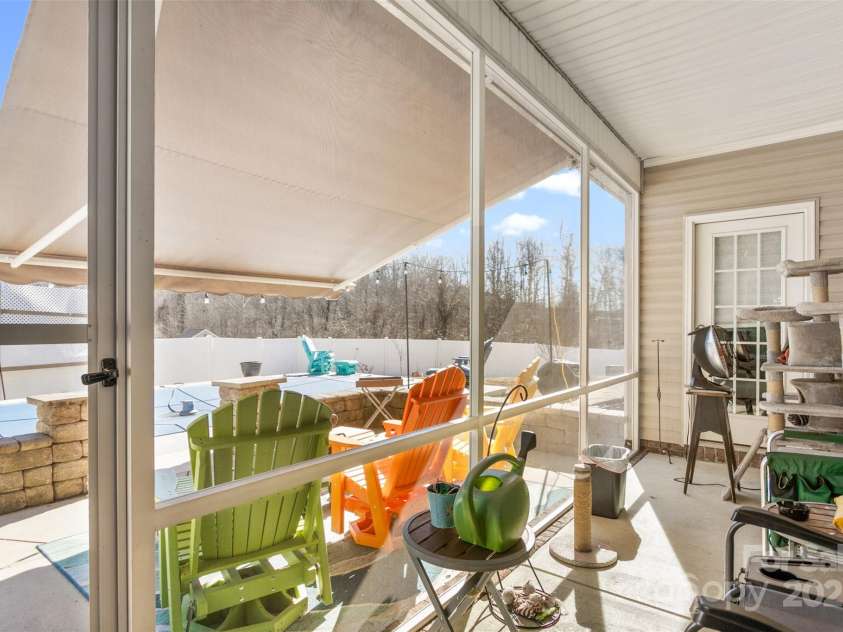 116 Parkview Court, Archdale, NC 27263.  MLS# CAR4217686, YatesRealty ID 1299. 