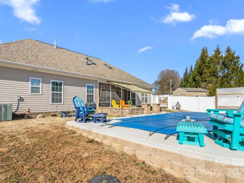 116 Parkview Court, Archdale, NC 27263.  MLS# CAR4217686, YatesRealty ID 1299. 