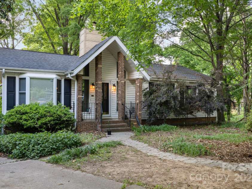 1407 Jodhpur Court, Charlotte, NC 28212.  MLS# CAR4255043, YatesRealty ID 12990. 